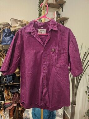 Vintage Men's Short-Sleeve Button-Up Shirt in Deep Magenta
